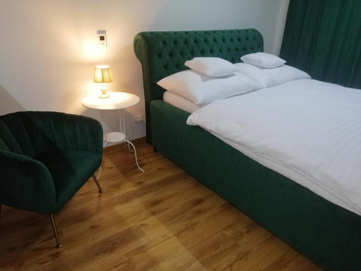 Ferienwohnung Entrez Radnica Košice Exterior foto
